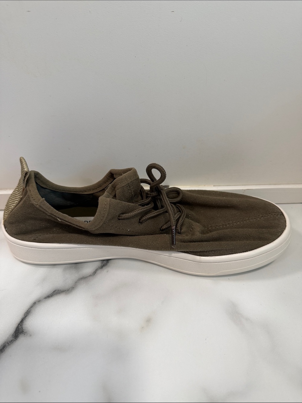 Steve Madden Elexa sneakers green size 6.5 - Picture 3 of 8